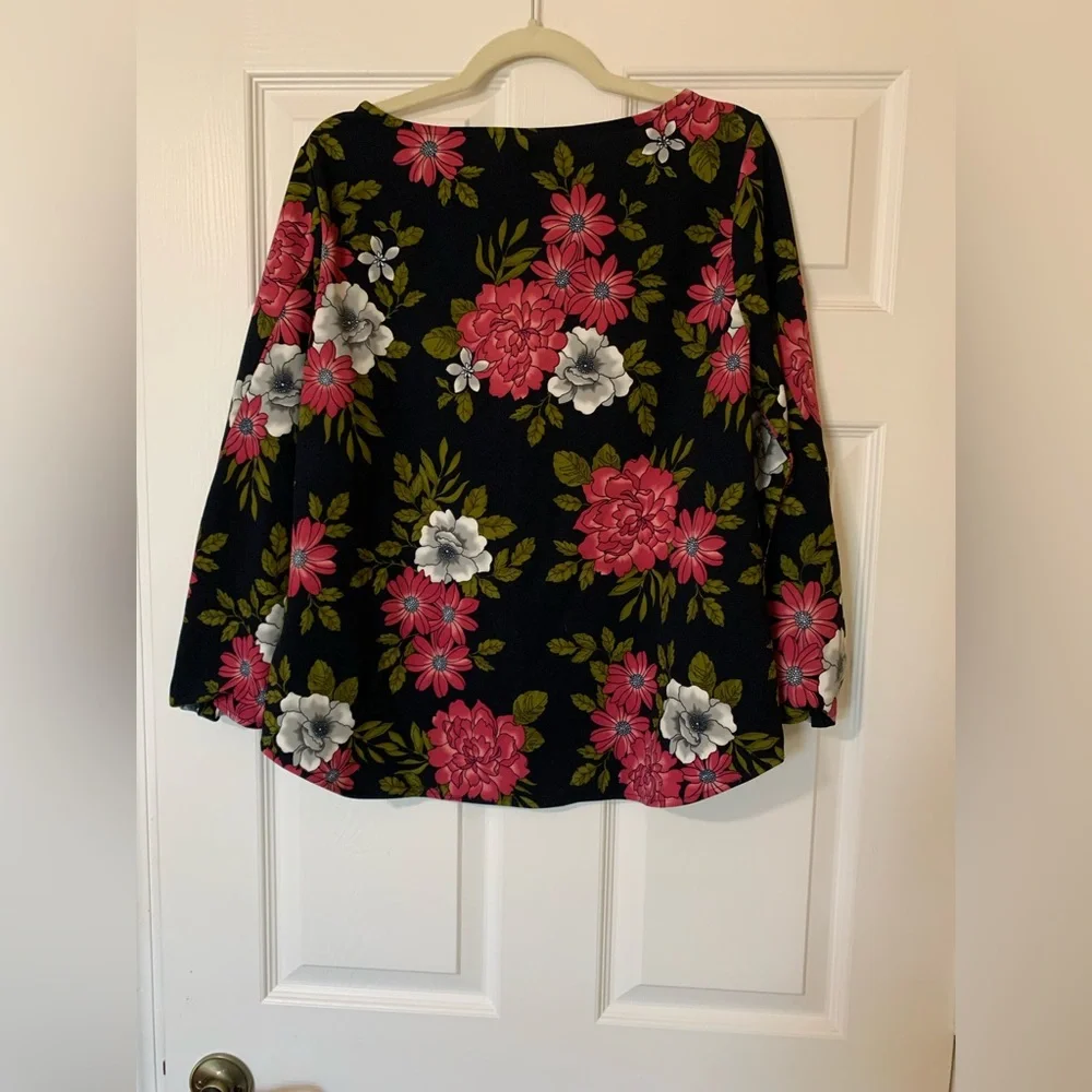 NWT Ann Taylor Factory 3/4 Sleeve Floral Blouse Size‎ Large Elegant Feminine